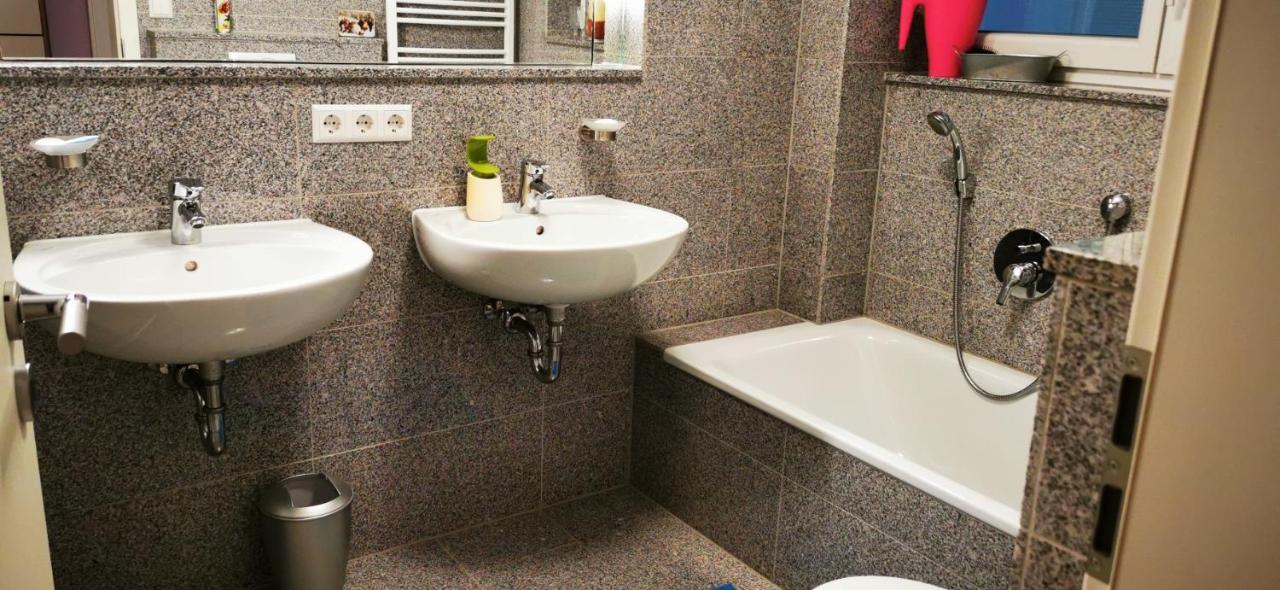 באדן-באדן Tolle, Gemutliche, Voll Moblierte 3 Zimmer Wohnung. מראה חיצוני תמונה